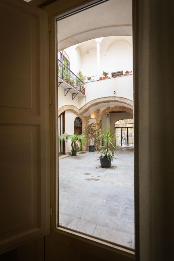 Corte Dumas Palermo Luaran gambar